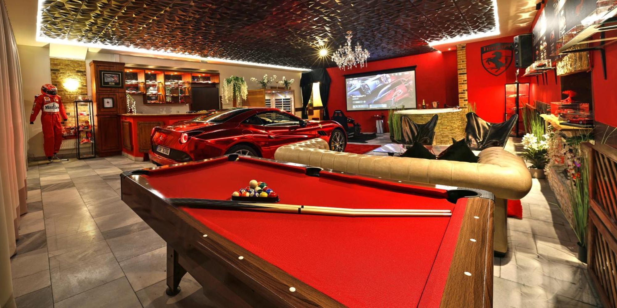 Ferrari Wellness Apartman 파르두비체 외부 사진