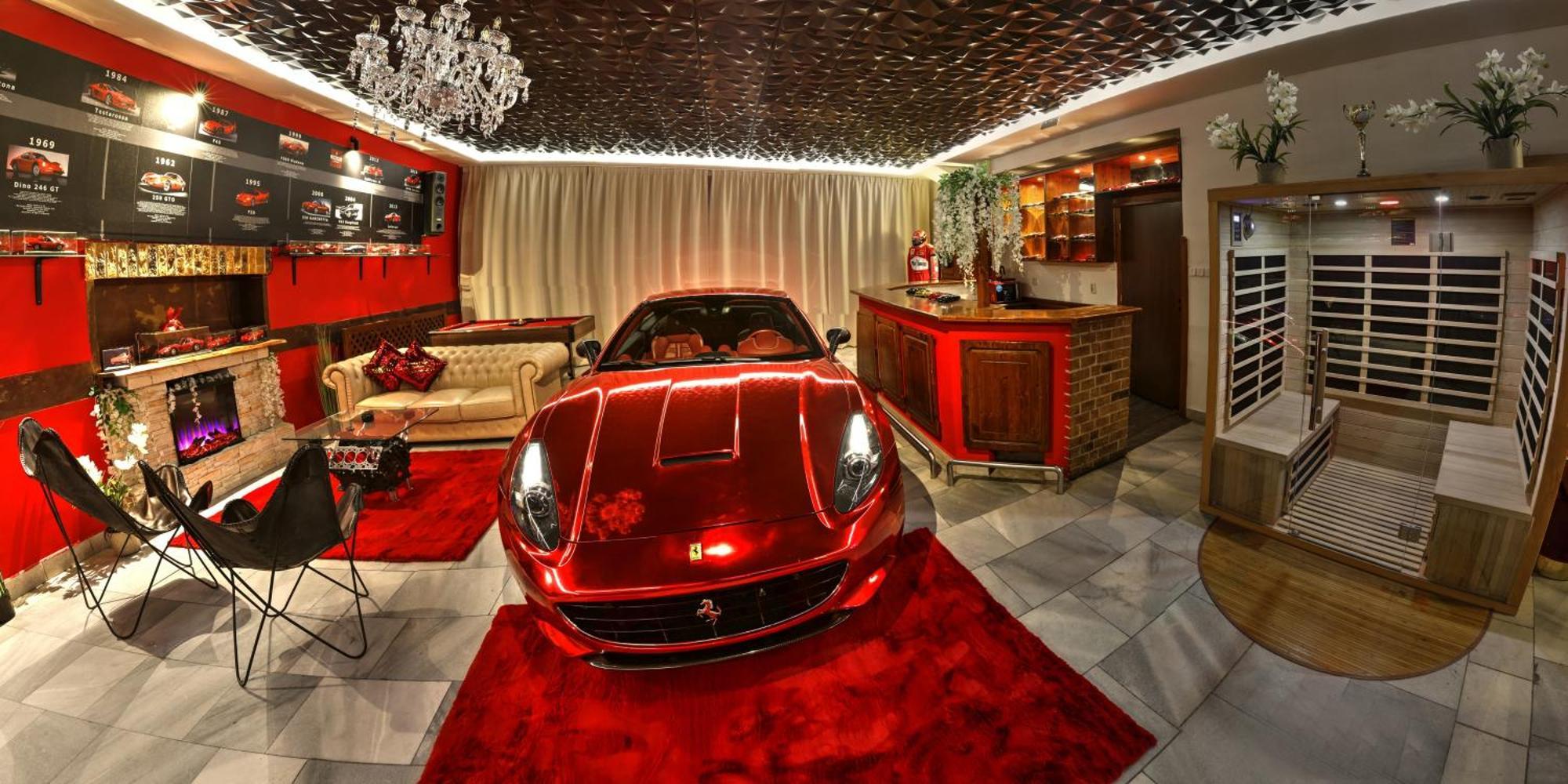 Ferrari Wellness Apartman 파르두비체 외부 사진