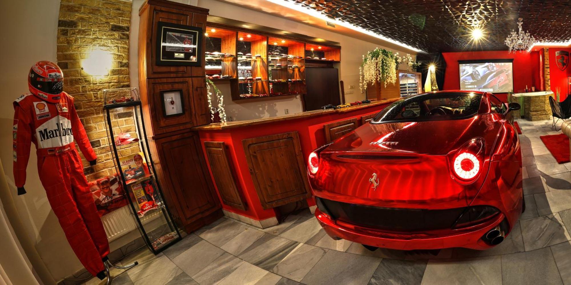 Ferrari Wellness Apartman 파르두비체 외부 사진